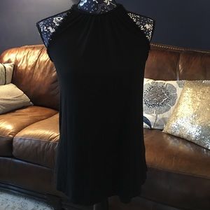 A-Glow Maternity top